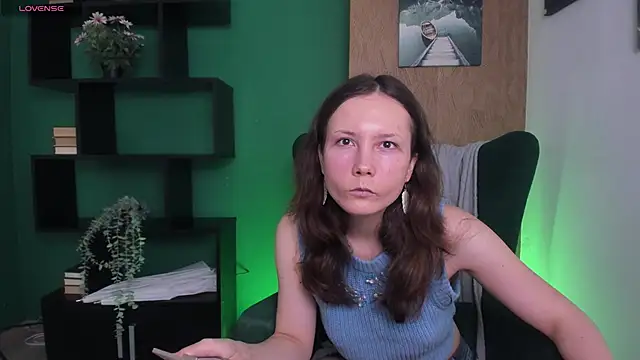 Snapshot of OliviaTurnery chatting on December 16, 12:54 pm OliviaTurnery online show from December 16, 12:54 pm