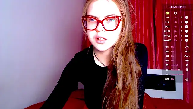 Sarah HS online show from December 19, 1:40 pm