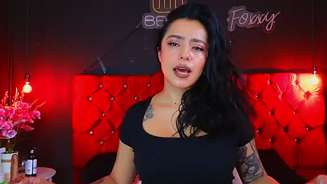 Snapshot of foxxy_nasty chatting on February 18, 5:31 pm foxxy nasty online show from February 18, 5:31 pm
