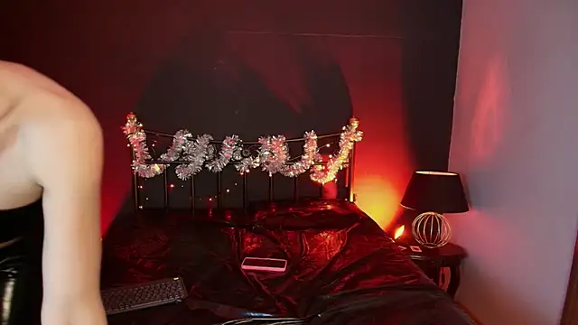 MyMayte online show from December 18, 9:08 pm