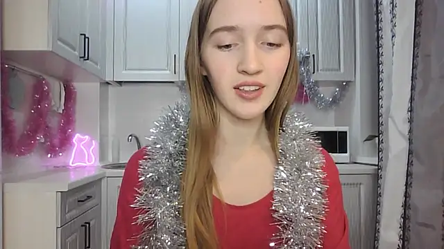 Snapshot of leslie_my_lovee chatting on December 23, 8:14 pm leslie my lovee online show from December 23, 8:14 pm