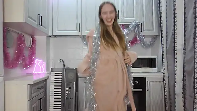 Snapshot of leslie_my_lovee chatting on December 24, 9:55 pm leslie my lovee online show from December 24, 9:55 pm