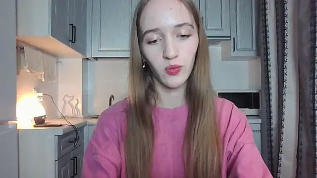 Snapshot of leslie_my_lovee chatting on September 14, 8:08 pm leslie my lovee online show from September 14, 8:08 pm