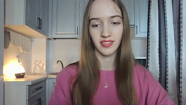 Snapshot of leslie_my_lovee chatting on October 5, 1:31 pm leslie my lovee online show from October 5, 1:31 pm