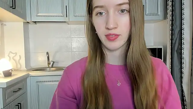 Snapshot of leslie_my_lovee chatting on December 2, 4:24 pm leslie my lovee online show from December 2, 4:24 pm