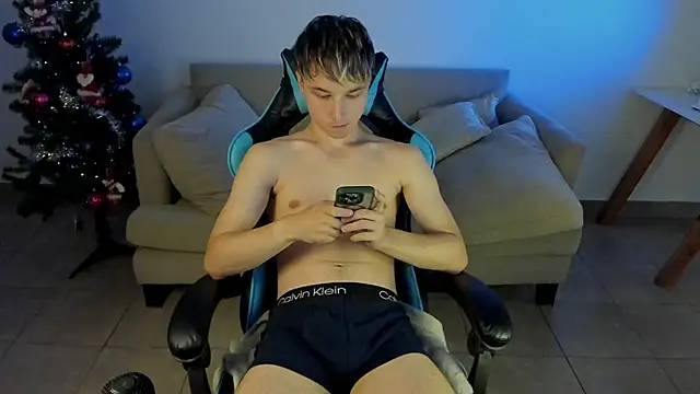 marcusmit online show from December 19, 6:23 pm