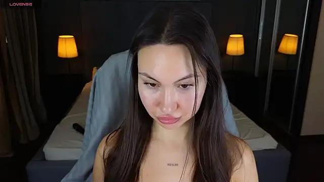 Snapshot of GIGI_BENNET chatting on December 2, 3:36 pm GIGI BENNET online show from December 2, 3:36 pm