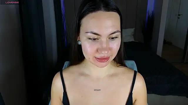 Snapshot of GIGI_BENNET chatting on December 5, 3:50 pm GIGI BENNET online show from December 5, 3:50 pm