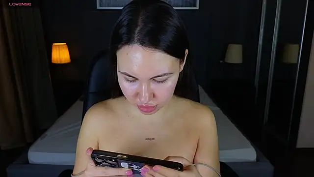 Snapshot of GIGI_BENNET chatting on December 14, 8:23 am GIGI BENNET online show from December 14, 8:23 am