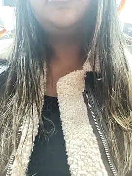 Snapshot of ArisaGonzalez chatting on March 5, 1:29 pm ArisaGonzalez online show from March 5, 1:29 pm