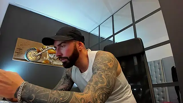 AronGrant online show from February 13, 11:28 am