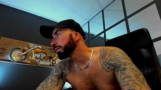 AronGrant online show from November 26, 9:32 am