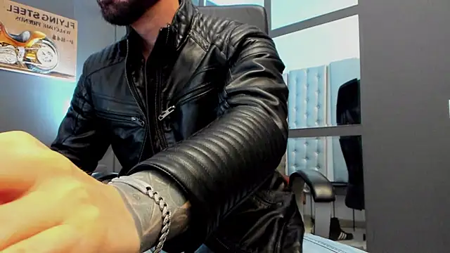 AronGrant online show from December 17, 9:15 am