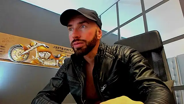 AronGrant online show from January 10, 11:01 am