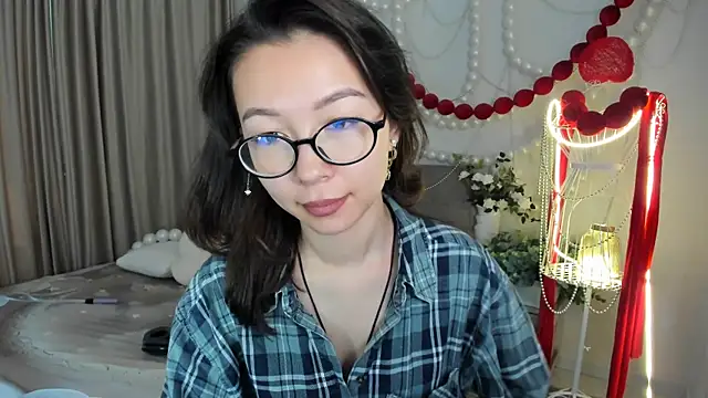 Snapshot of AgnieszkaBanana chatting on May 7, 4:18 am AgnieszkaBanana online show from May 7, 4:18 am