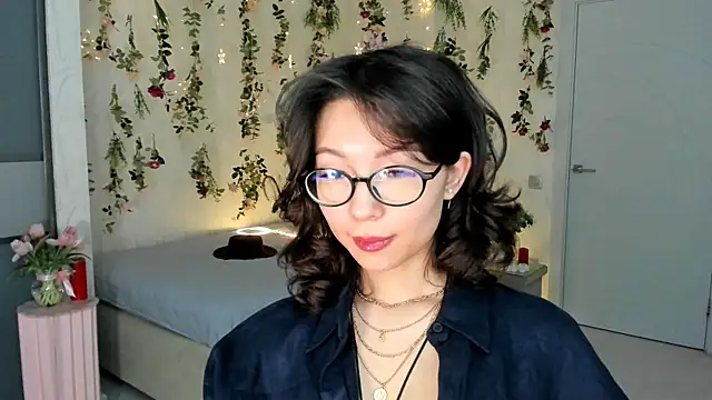Snapshot of AgnieszkaBanana chatting on May 13, 4:21 am AgnieszkaBanana online show from May 13, 4:21 am
