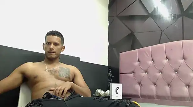 Chris Dick23 online show from December 21, 7:56 am
