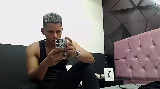 Chris Dick23 online show from December 27, 7:08 am