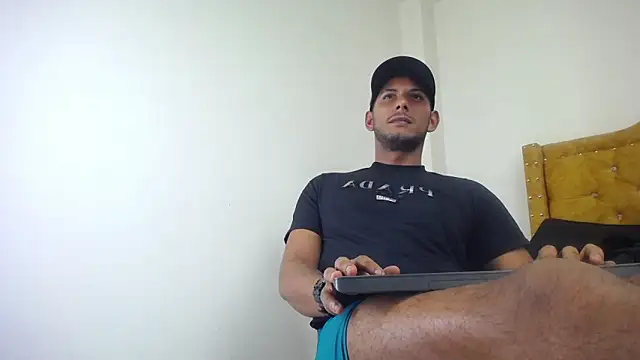 Chris Dick23 online show from June 12, 5:50 am