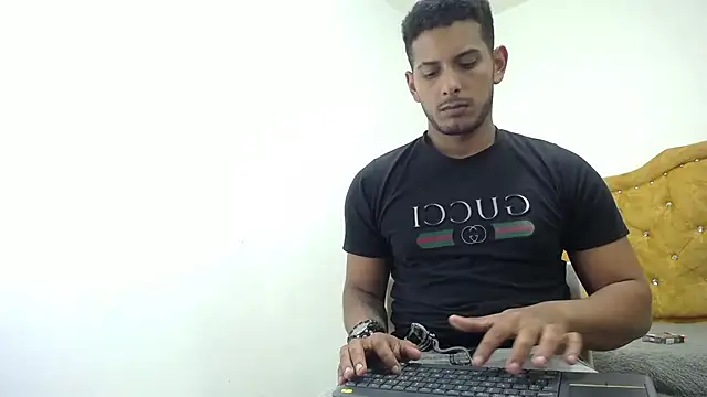 Chris Dick23 online show from July 3, 4:41 am