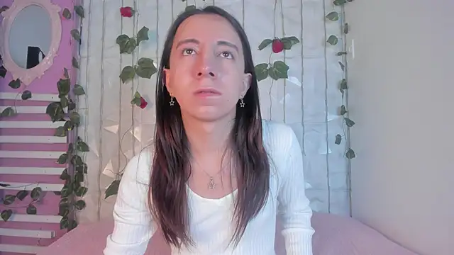 Snapshot of Miiaa_doll chatting on January 9, 11:47 am Miiaa doll online show from January 9, 11:47 am
