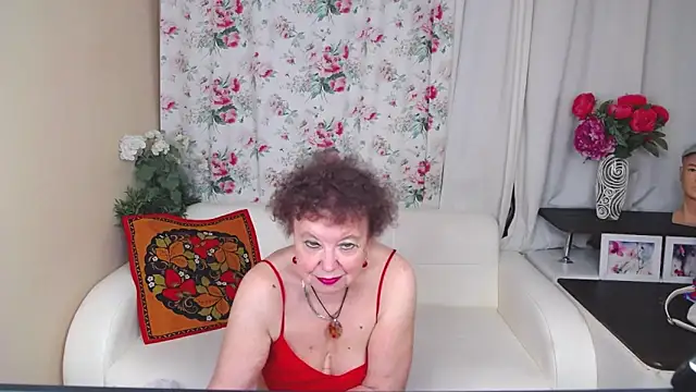 YourHotGranny online show from June 12, 10:25 am