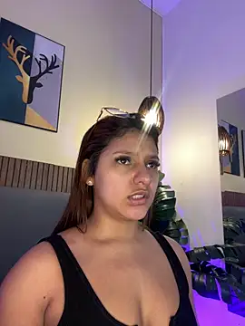 NicolleeEvanss online show from June 18, 11:03 am
