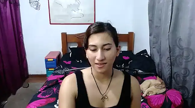 LadyMilk003 online show from January 10, 6:49 pm