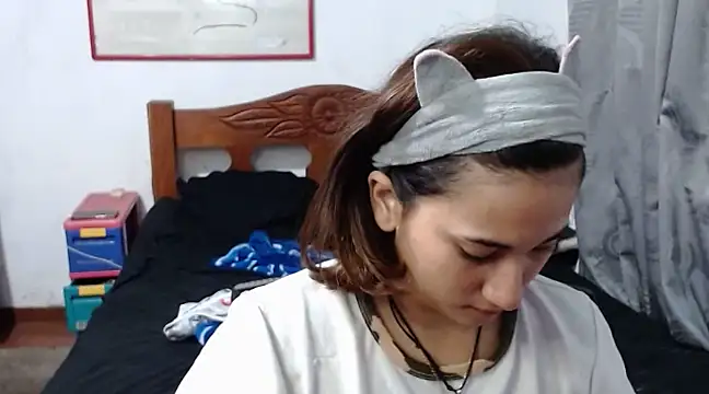 LadyMilk003 online show from February 12, 12:33 pm