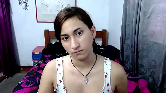 Snapshot of LadyMilk003 chatting on September 24, 3:26 pm LadyMilk003 online show from September 24, 3:26 pm