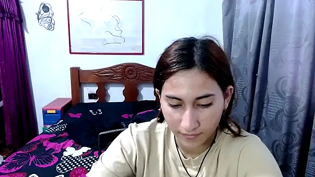 Snapshot of LadyMilk003 chatting on October 14, 3:57 pm LadyMilk003 online show from October 14, 3:57 pm