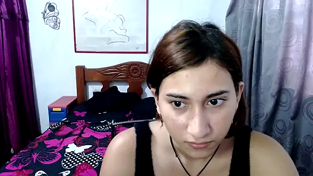 Snapshot of LadyMilk003 chatting on October 21, 5:13 pm LadyMilk003 online show from October 21, 5:13 pm