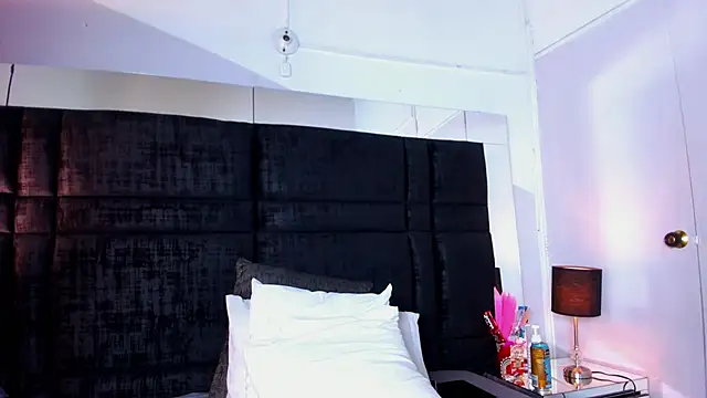 Miaa Garcia online show from March 8, 3:50 am