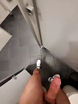 Snapshot of sevvvvsevvvv1 chatting on March 23, 6:34 pm sevvvvsevvvv1 online show from March 23, 6:34 pm