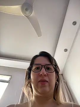 amooraaamoon online show from November 3, 11:33 am