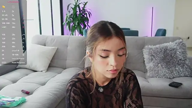 Snapshot of abby__make chatting on March 5, 3:30 pm abby make online show from March 5, 3:30 pm