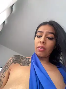 AbbyFtLuna online show from January 3, 8:01 pm