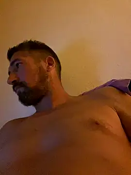 vinzz49 online show from December 2, 3:26 am