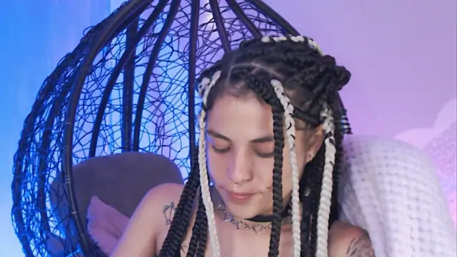 Snapshot of Hellen_dumont chatting on February 6, 8:39 am Hellen dumont online show from February 6, 8:39 am