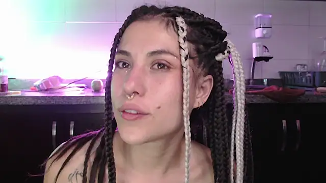 Snapshot of Hellen_dumont chatting on February 19, 8:55 am Hellen dumont online show from February 19, 8:55 am