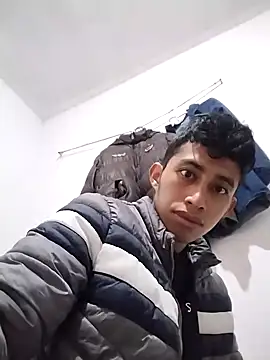 Snapshot of Flaquito_pitudo chatting on December 22, 4:17 pm Flaquito pitudo online show from December 22, 4:17 pm