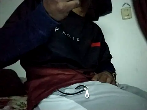 Snapshot of Flaquito_pitudo chatting on January 10, 6:31 am Flaquito pitudo online show from January 10, 6:31 am