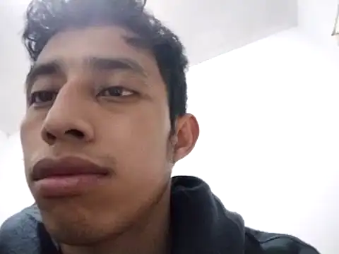 Snapshot of Flaquito_pitudo chatting on January 17, 6:57 am Flaquito pitudo online show from January 17, 6:57 am