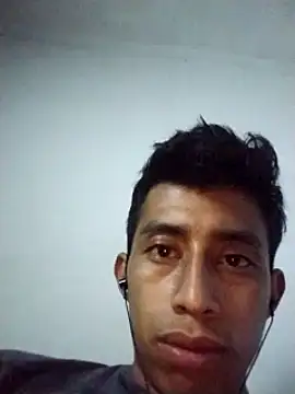 Snapshot of Flaquito_pitudo chatting on March 5, 7:49 am Flaquito pitudo online show from March 5, 7:49 am