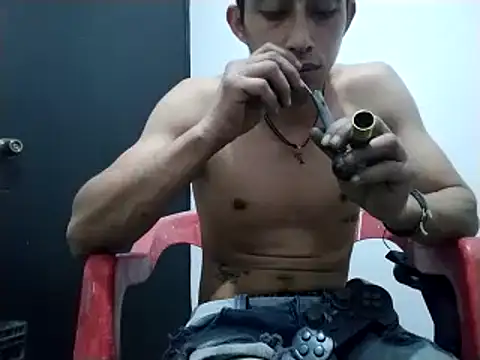 Snapshot of Flaquito_pitudo chatting on March 7, 5:29 am Flaquito pitudo online show from March 7, 5:29 am