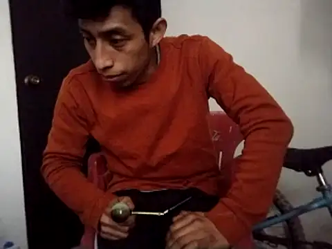 Snapshot of Flaquito_pitudo chatting on March 16, 1:38 pm Flaquito pitudo online show from March 16, 1:38 pm