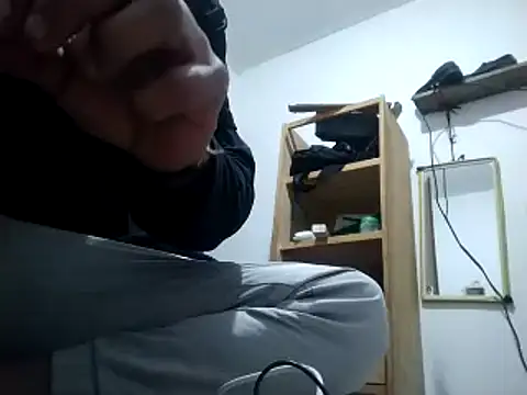 Snapshot of Flaquito_pitudo chatting on March 21, 11:33 am Flaquito pitudo online show from March 21, 11:33 am