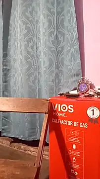 Snapshot of Flaquito_pitudo chatting on December 14, 12:05 am Flaquito pitudo online show from December 14, 12:05 am