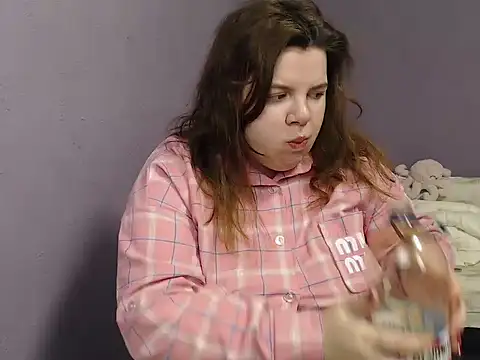 Snapshot of so_shy chatting on October 26, 7:14 am so shy online show from October 26, 7:14 am