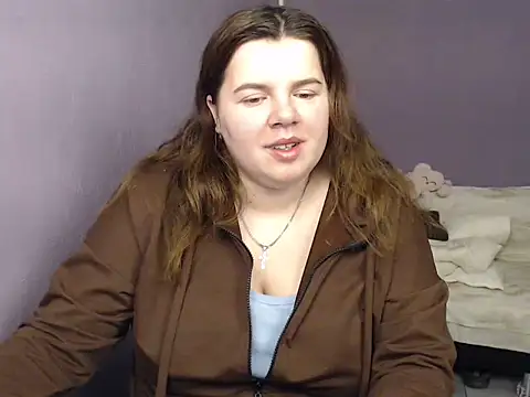 Snapshot of so_shy chatting on October 28, 7:34 am so shy online show from October 28, 7:34 am